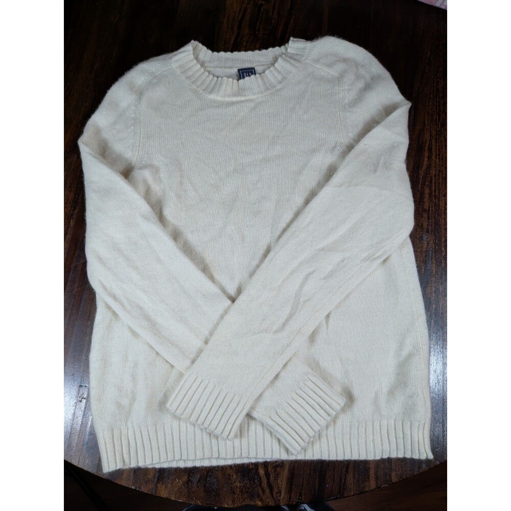 Gap 100% Cashmere Sweater Quiet Luxury